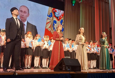Фото к новости 17 декабря в Симферополе открылся съезд крымских татар